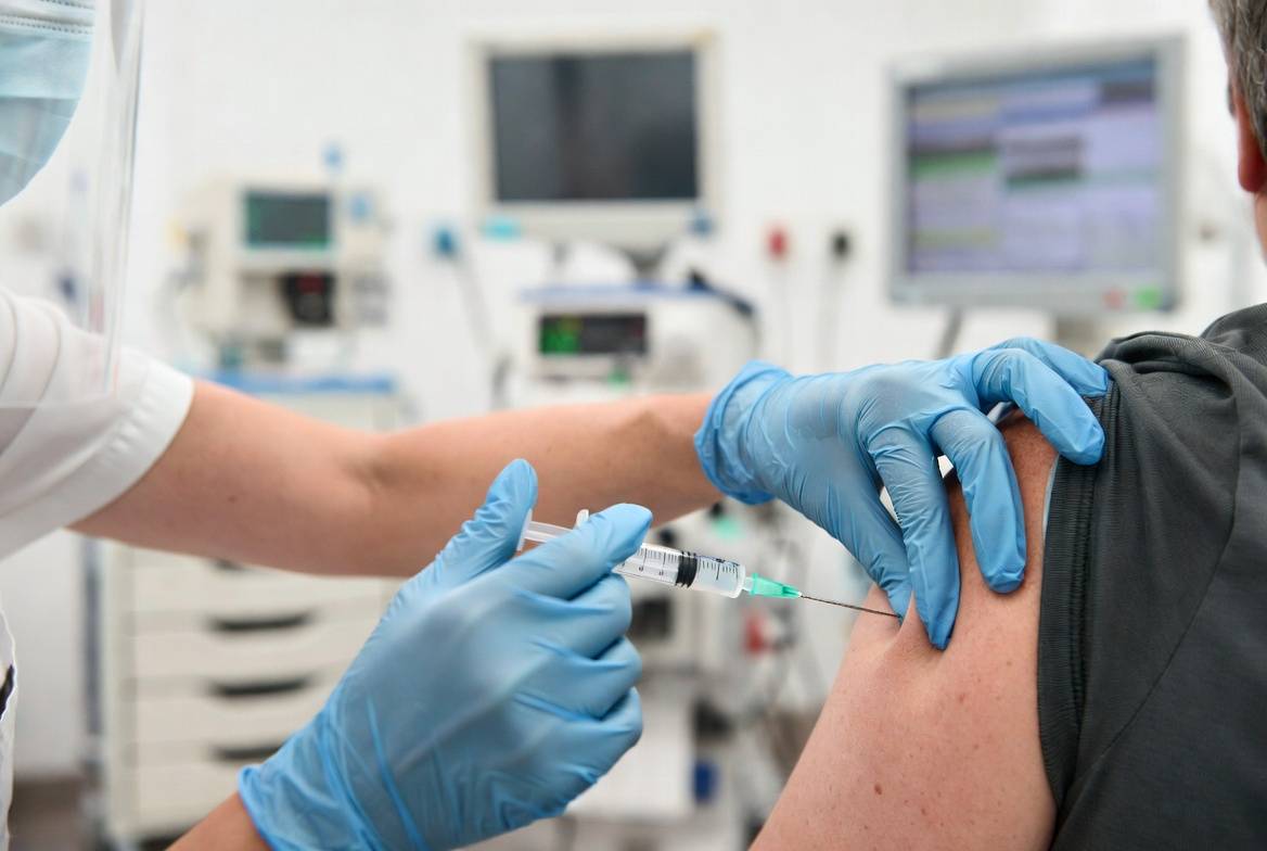 Проведення вакцинації проти ВПЛ у медичному центрі