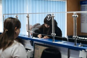 стійка реєстрації в центрі сімейної медицини CENTRMED